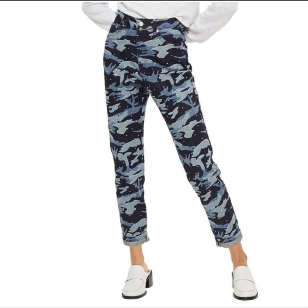 TOPSHOP Blue Camo Mom Jeans! Size 28. - Picture 2 of 10